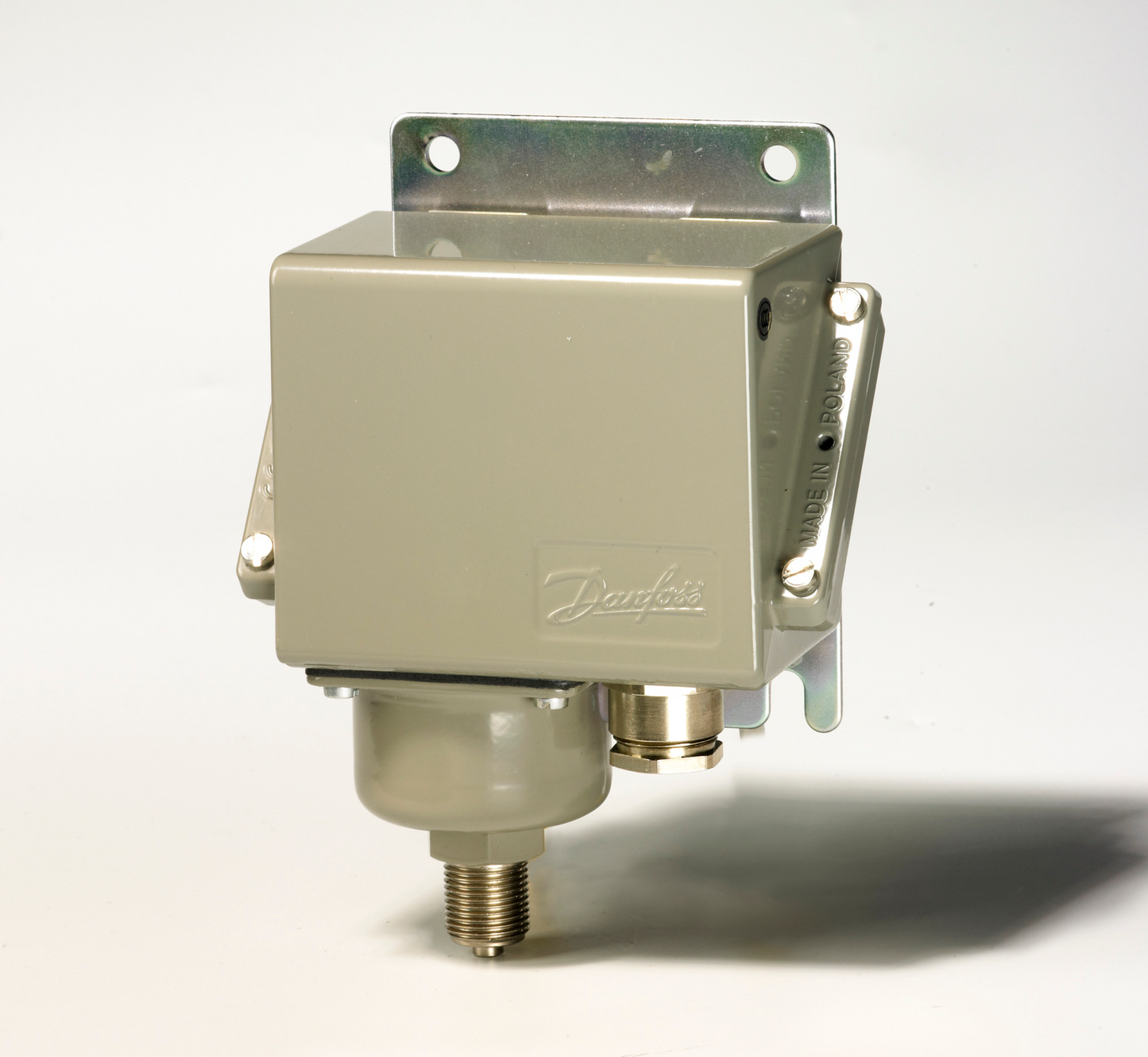 Danfoss KPS33 Pressure Switch - 0-3.5 bar Range - Front View