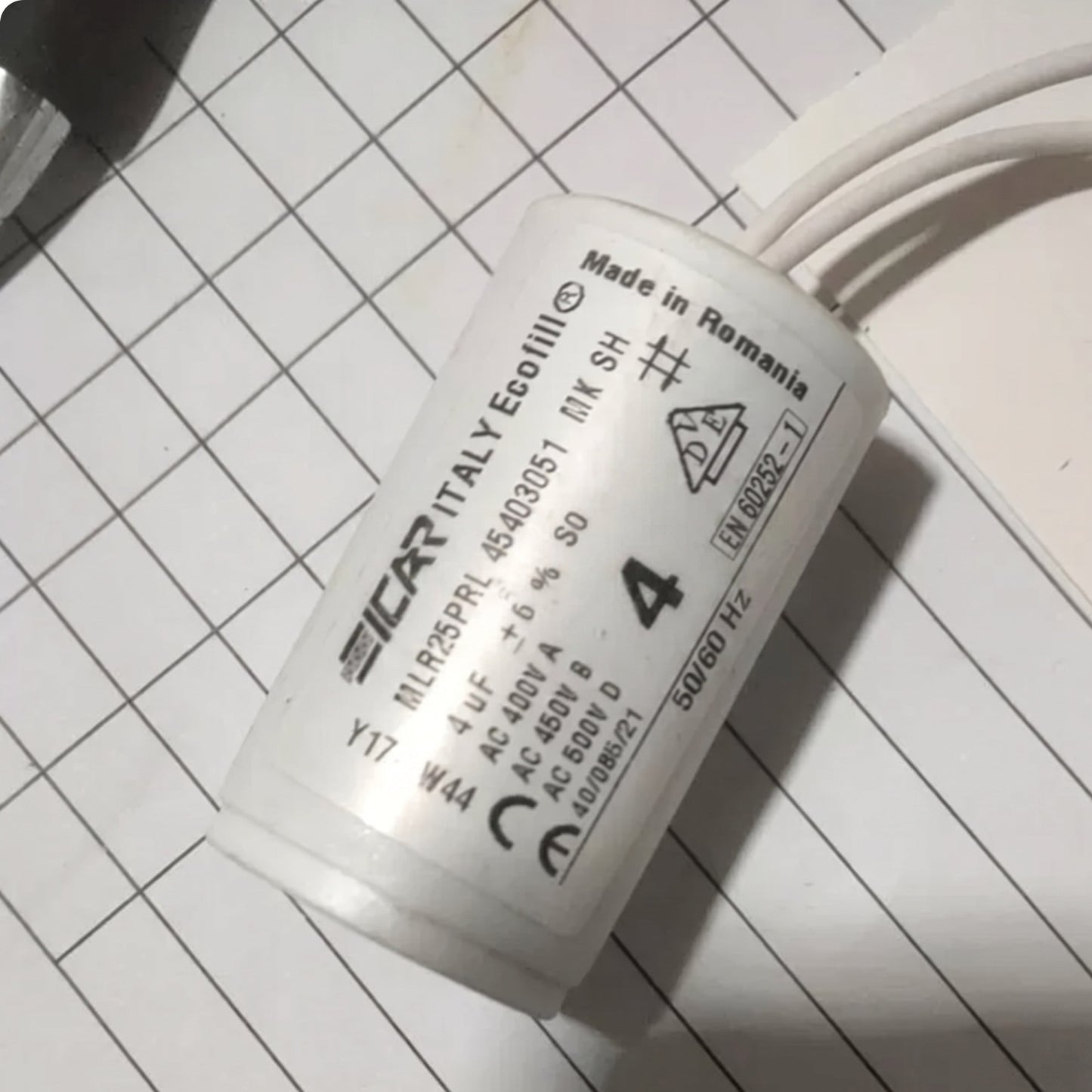 ICAR MLR25PRL45302551 Motor Run Capacitor - 3uF 400V - Front View