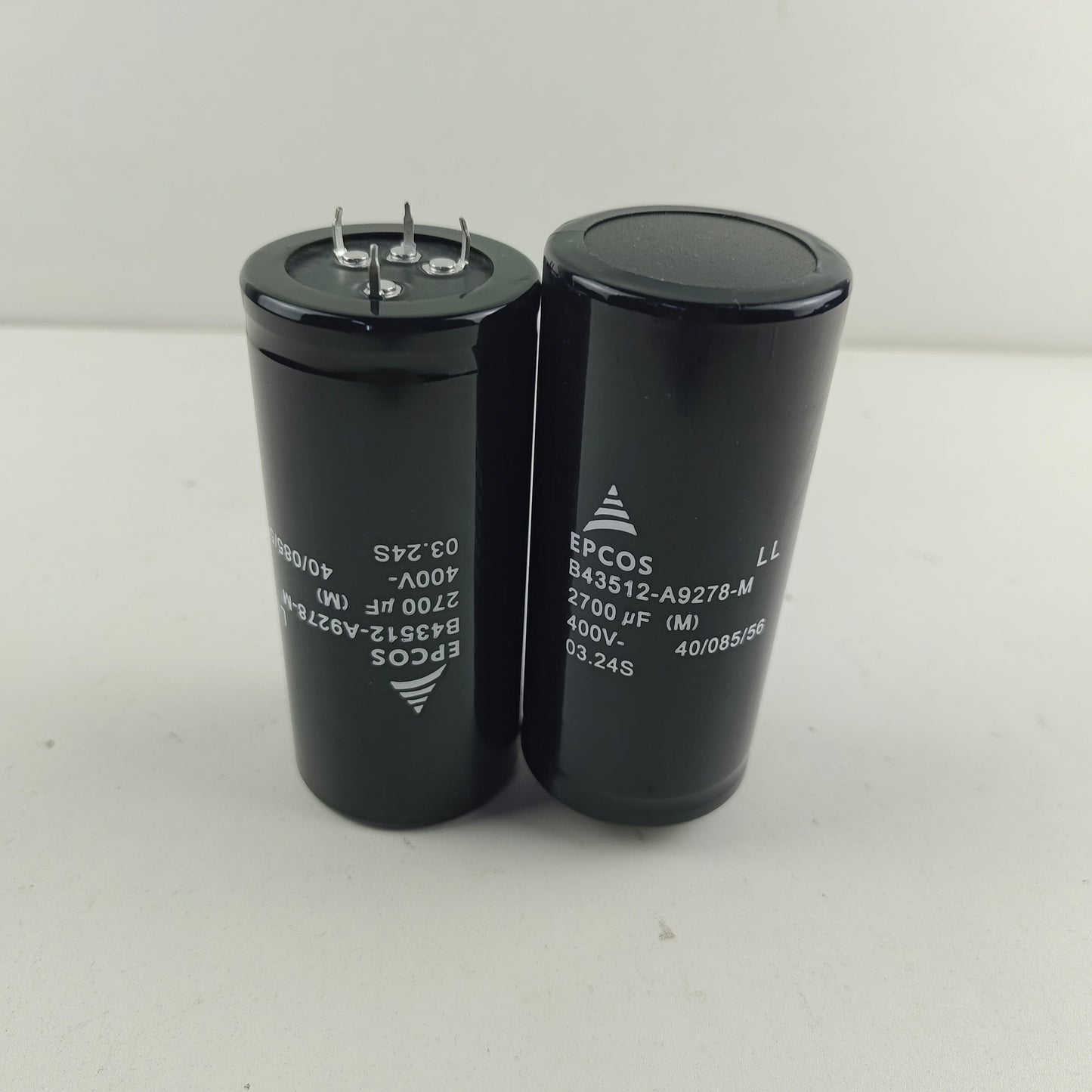 EPCOS EPCOS B43512-A9278-M Aluminum Electrolytic Capacitor, 2800µF 400V, Screw Terminal