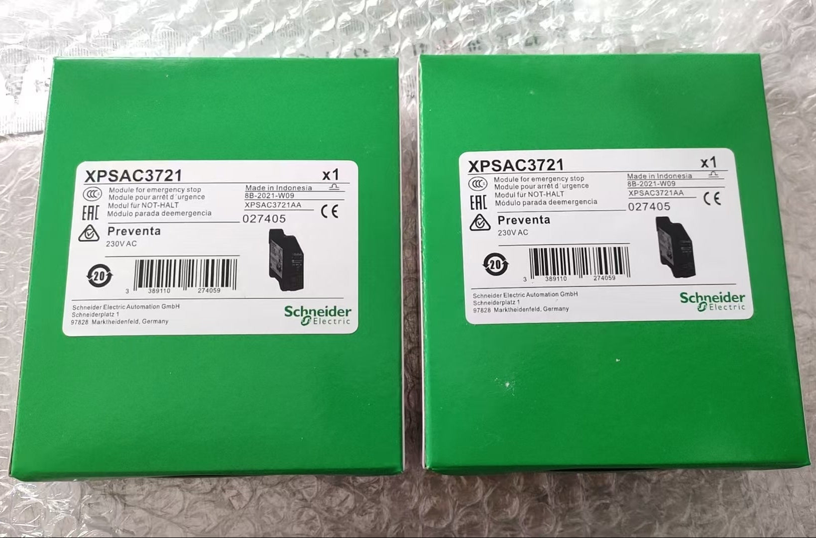 Schneider Electric XPSAC3721 Preventa Safety Module - SILCL 3 Emergency Stop - Front Isometric View