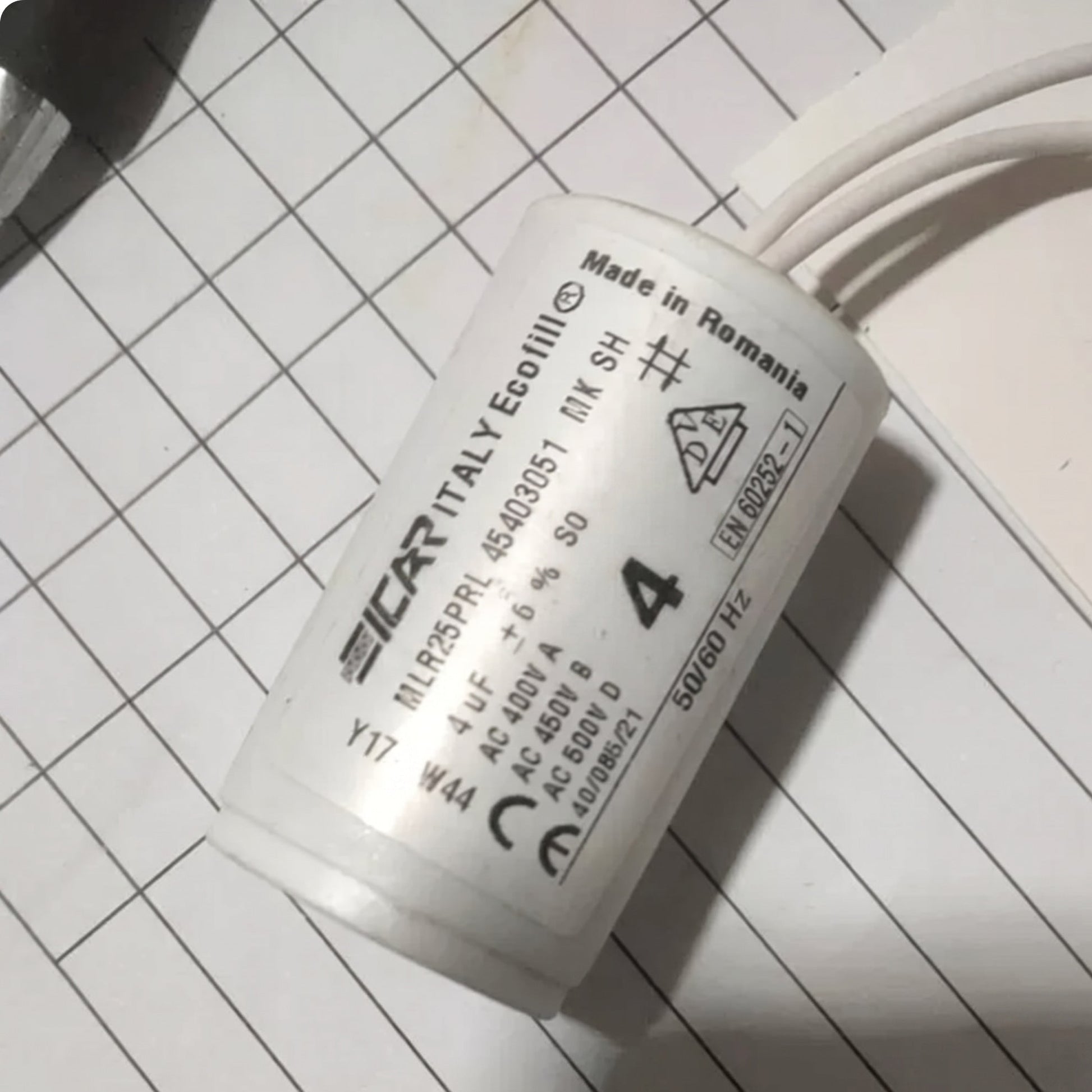 ICAR MLR25PRL45302551 Motor Run Capacitor - 3uF 400V - Front View
