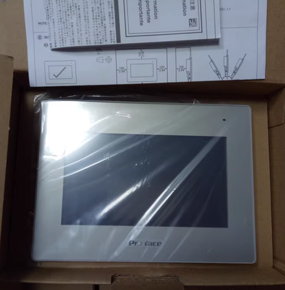 Pro-face PFXGP4201TAD GP4000 HMI, 3.5" TFT LCD, 65,536 Colors