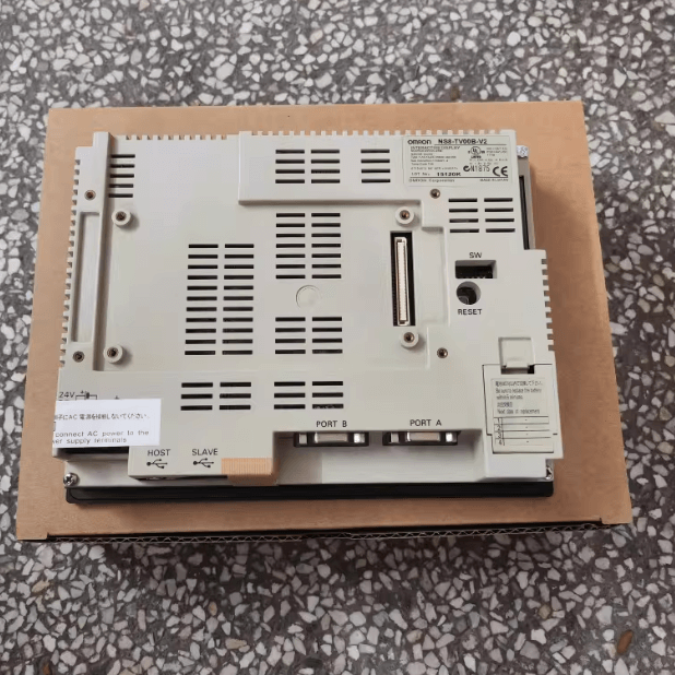 Fuji Electric V710S 10.4-Inch HMI, 800 x 600 SVGA, 100-240VAC
