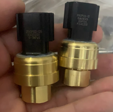 Sensata 35CP02-05 35CP Series Industrial Pressure Transducer, 0-34.5 Bar (500 PSI), 4-20mA Output