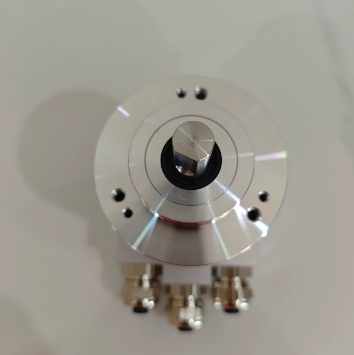 TR-Electronic CEV65M-01460 Absolute Encoder - 12-bit Profibus-DP - Front Label View with Primary Identification