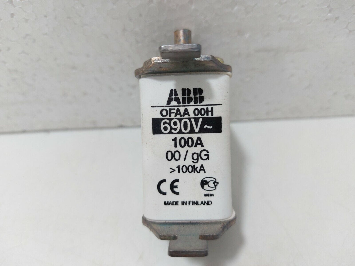 ABB OFAA00H 63A 3pcs ABB OFAA 00H 63A Fuses (3 Pieces)