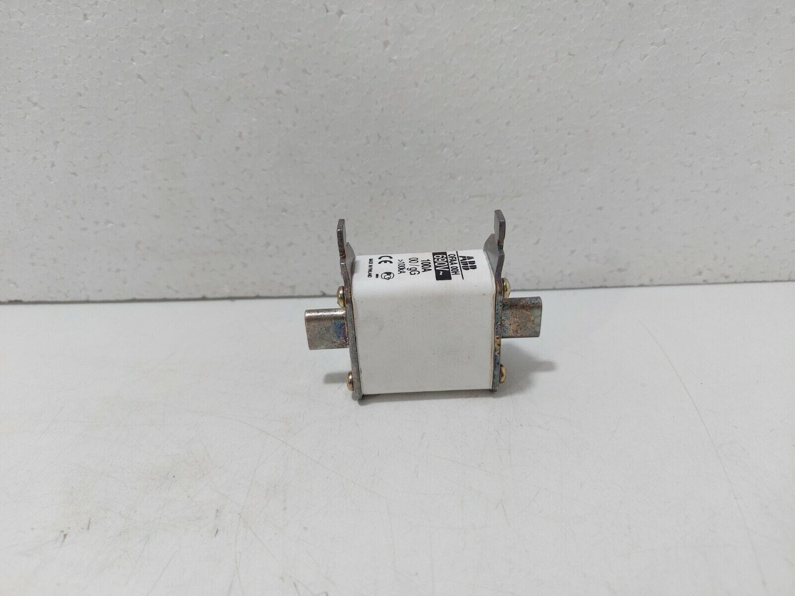 ABB OFAA00H 63A 3pcs ABB OFAA 00H 63A Fuses (3 Pieces)