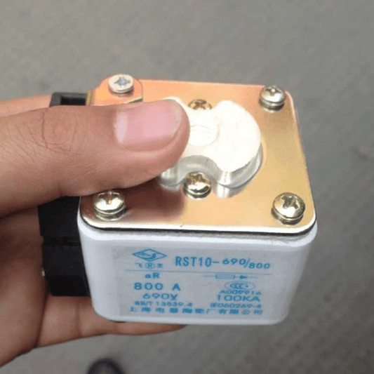 Bro-Electric RST10 690/1250 1100A 690V BC100KA Fuses (2 Pieces)