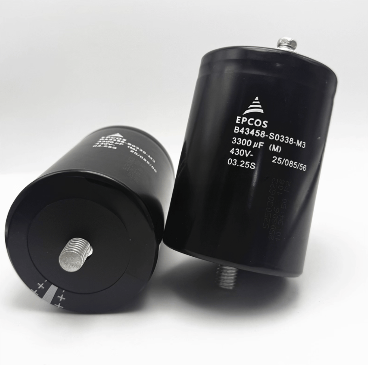 EPCOS EPCOS B43458-S0338-M3 Capacitor, 430V 3300uF, Snap-In Type