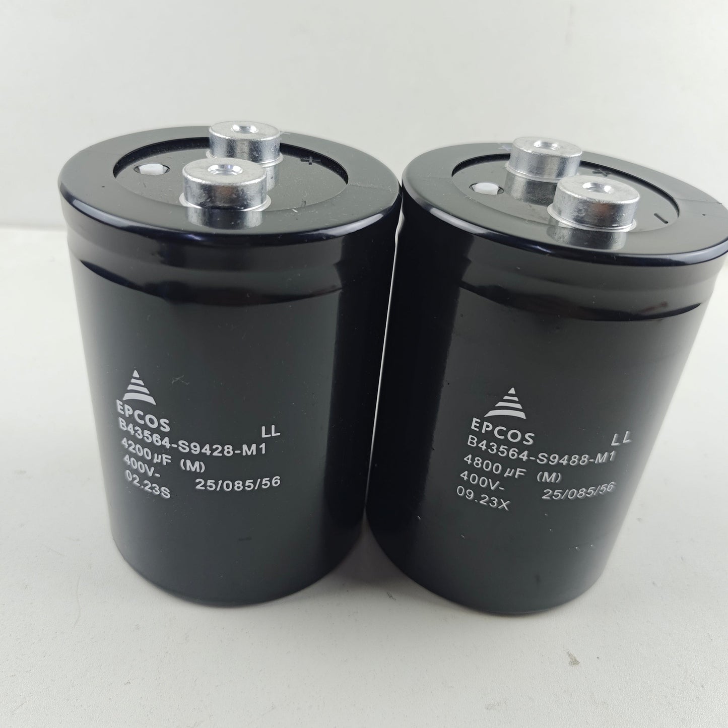 EPCOS EPCOS B43564-S9488-M1 400V 4800uF Capacitor