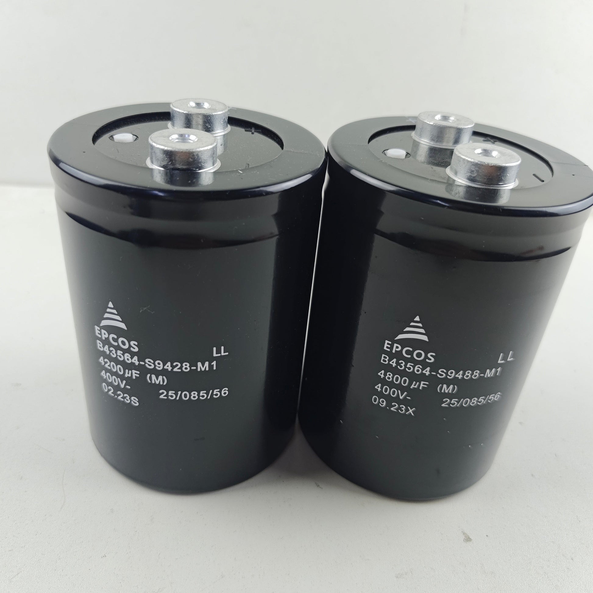 EPCOS EPCOS B43564-S9488-M1 400V 4800uF Capacitor