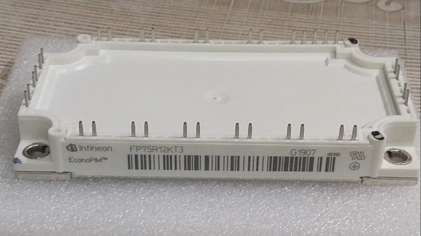 Infineon Infineon FP75R12KT3 IGBT Thyristor Module (2Pieces)