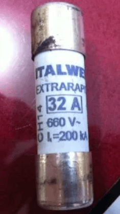 ITALWEBER 32A ITALWEBER CH14 32A 690V 1480032 gR (10 Pieces)