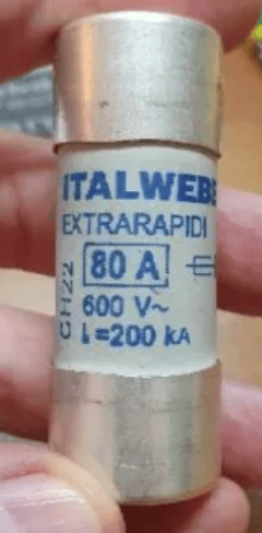 ITALWEBER ITALWEBER CH22, SCH22, CH/P22 (22x58) 4A 6A 8A 10A 16A 20A / 1443004 1443006 1443008 1443010 1443012 1443016 1443020 Fuses