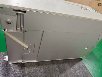 Siemens 6SE7024-7ED61 Vector Control AC Drive, 22kW, 380–480V AC