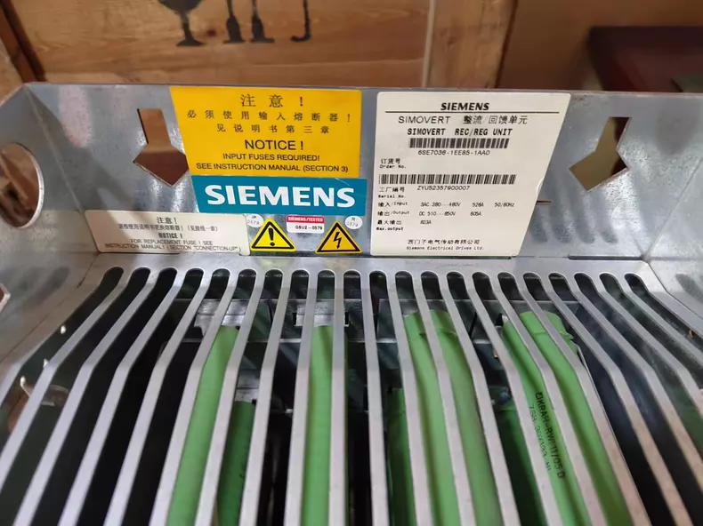 Siemens 6SE7036-1EE85-1AA0 Infeed/Regenerative Feedback Unit, 380–480V AC, 605A